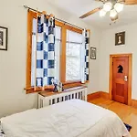 Charming Tannersville Home With Fire Pit And Deck!